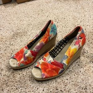 TOMS wedge floral heels